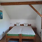 Sziget Gyoengye Vendeghaz 3* Tahitófalu