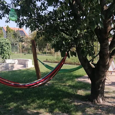 Gæstehus Sziget Gyoengye Vendeghaz Tahitófalu