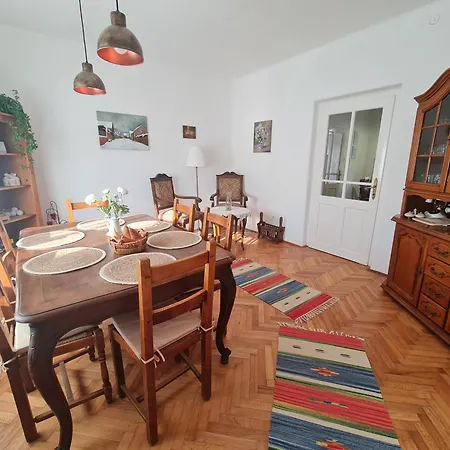 Maison d'hôtes Sziget Gyoengye Vendeghaz *