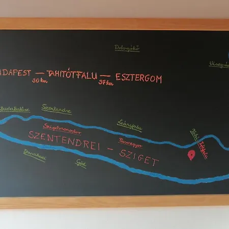 Sziget Gyoengye Vendeghaz Tahitotfalu
