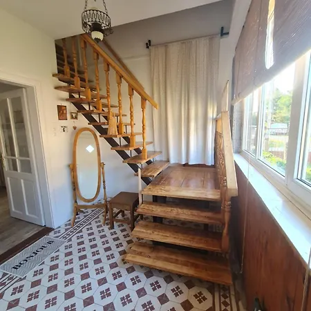 Sziget Gyoengye Vendeghaz Guest house