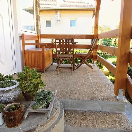 Guest house Sziget Gyoengye Vendeghaz