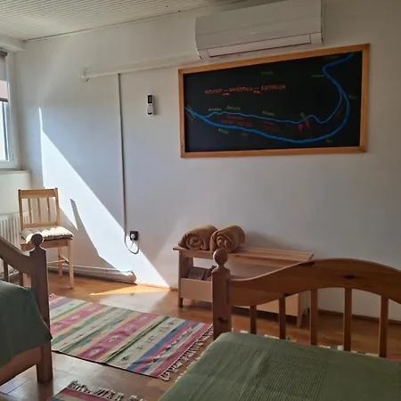 Sziget Gyoengye Vendeghaz 3* Tahitófalu