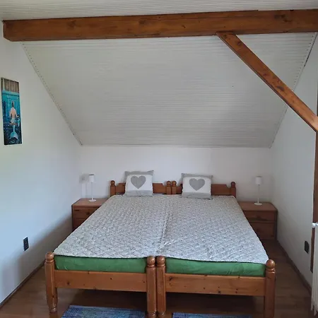 Sziget Gyoengye Vendeghaz 3* Tahitófalu