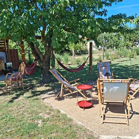 بيت ضيافة Sziget Gyoengye Vendeghaz Tahitófalu