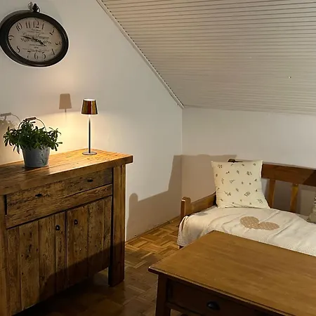 Sziget Gyoengye Vendeghaz