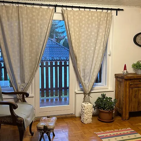 Sziget Gyoengye Vendeghaz 3*