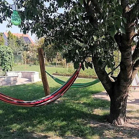 בית הארחה Sziget Gyoengye Vendeghaz 3*